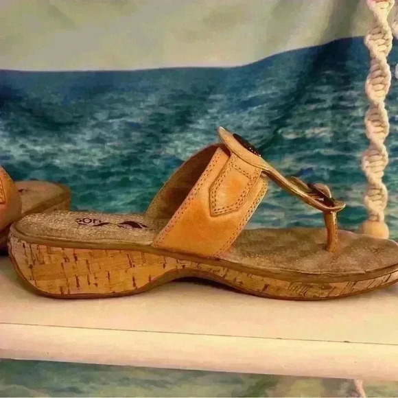 Sunflower Genuine Leather Tan Softwalk Sandals - Picture 10 of 16